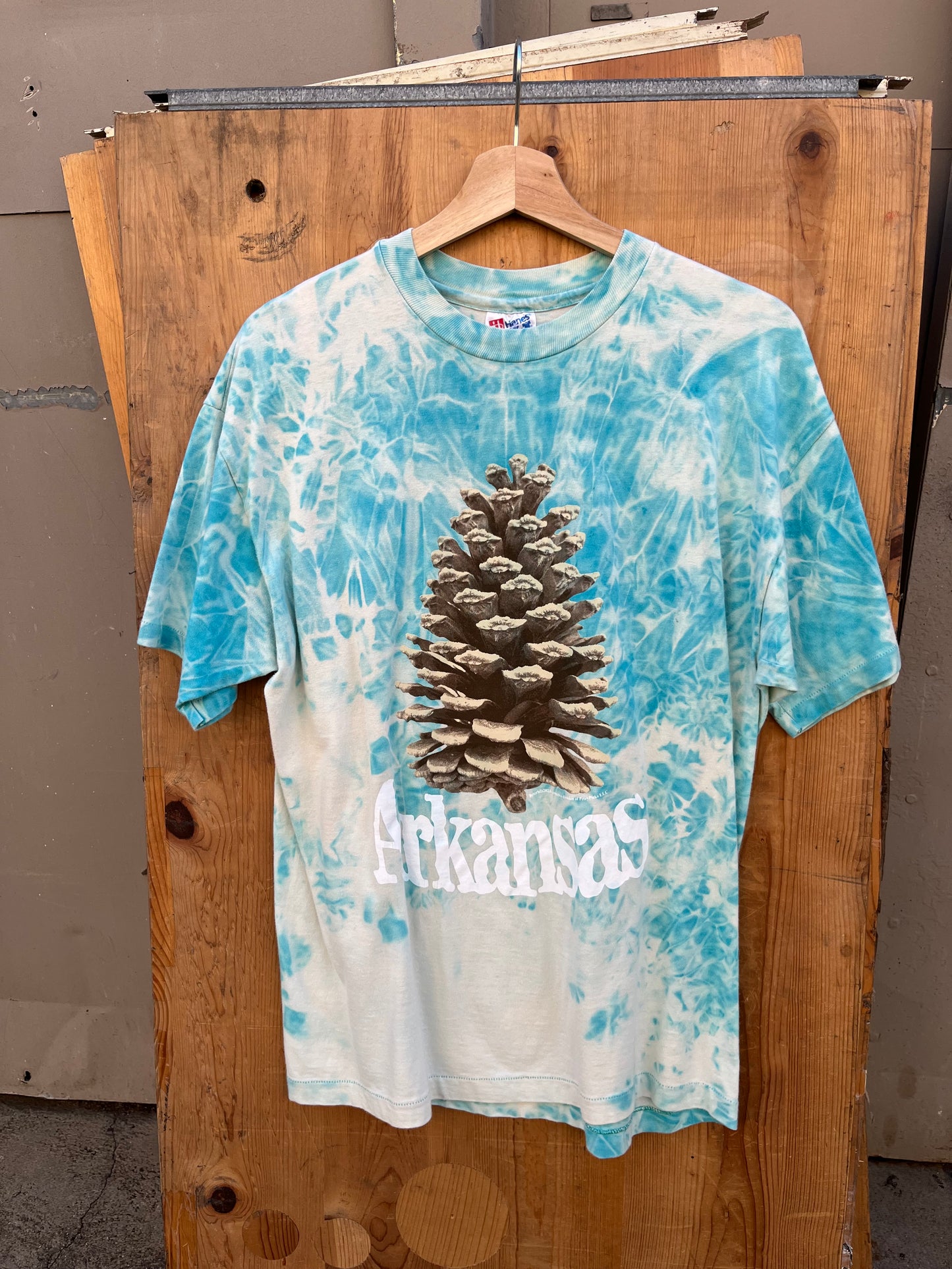 L Bleach Pinecone Tee