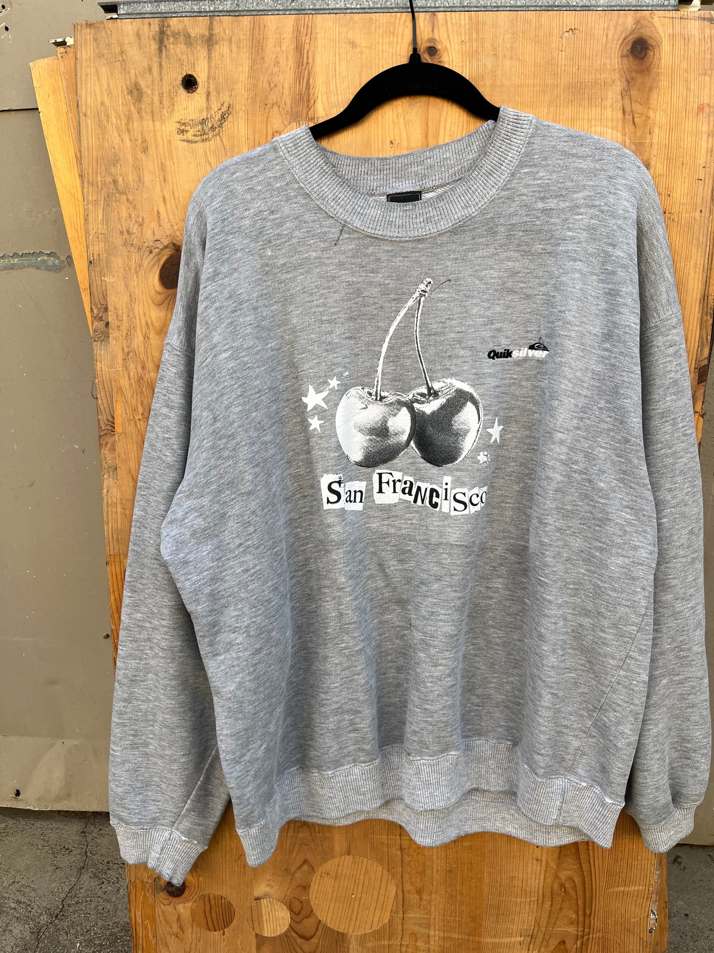XL Quiksilver Chrome Cherries Sweatshirt