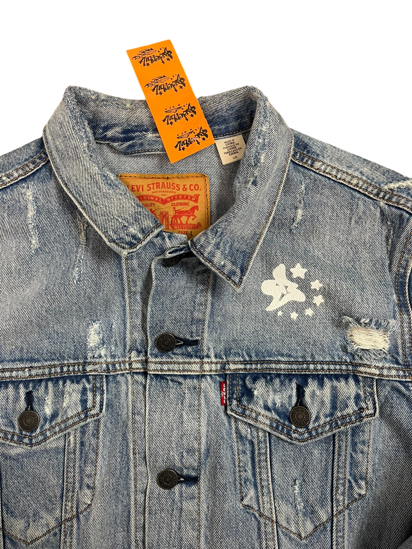 L Levi’s Distressed Ghostberry