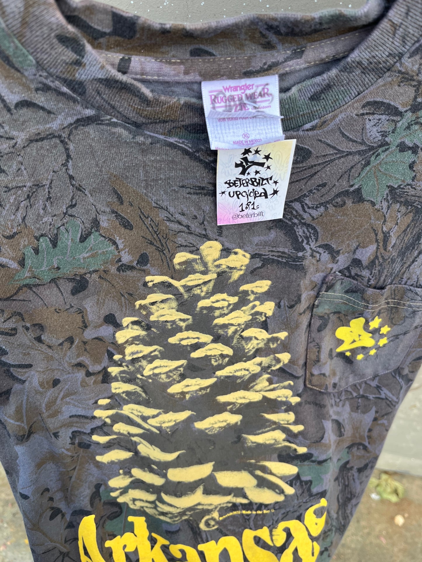 L/XL Vtg Overdyed Camo Pinecone Shirt