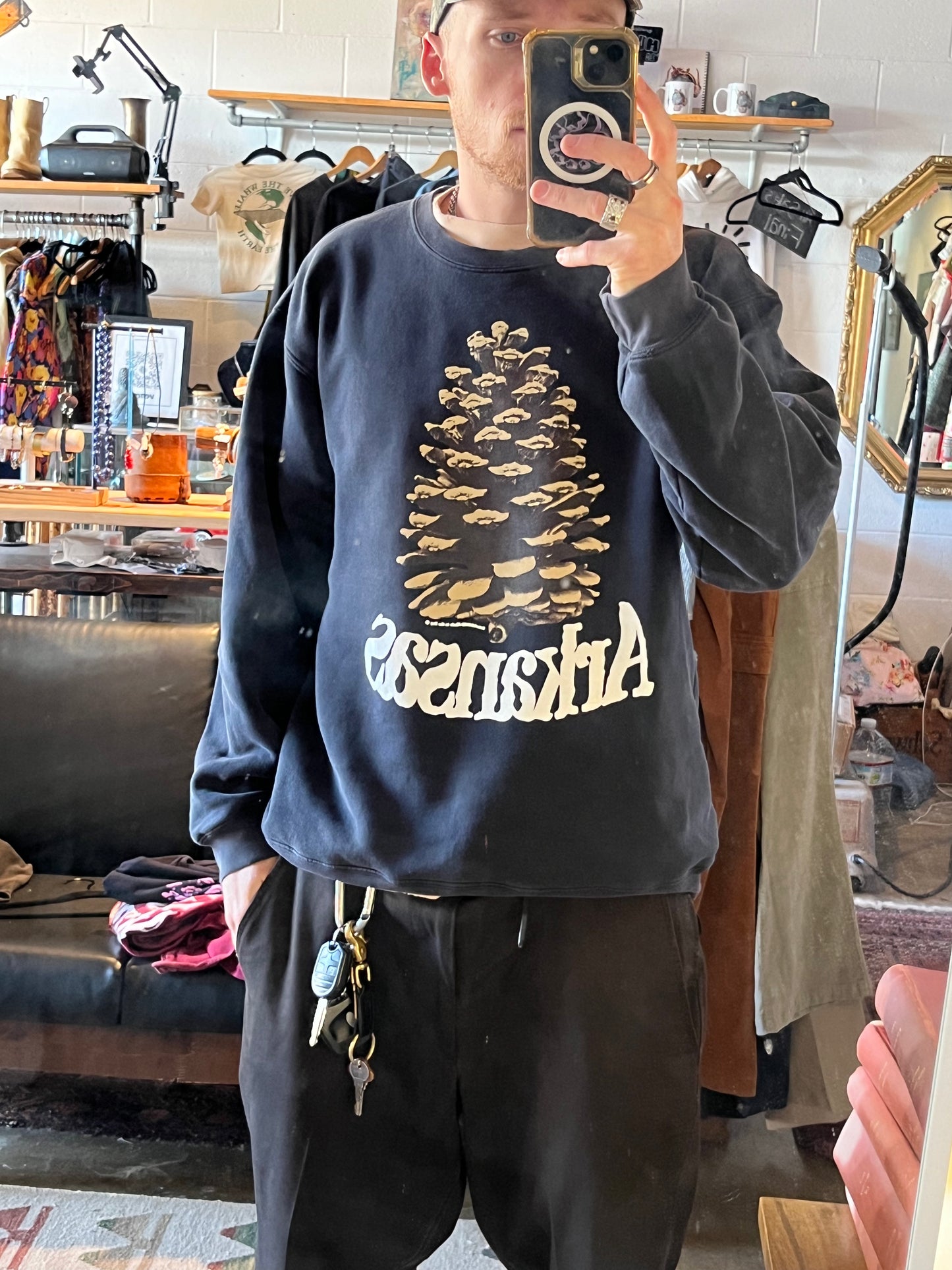 M Y2K Lands End Arkasnas Pinecone Sweatshirt